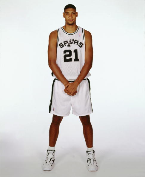 篮球勇士明星球员连场高得分（勇士球星连续砍高分）