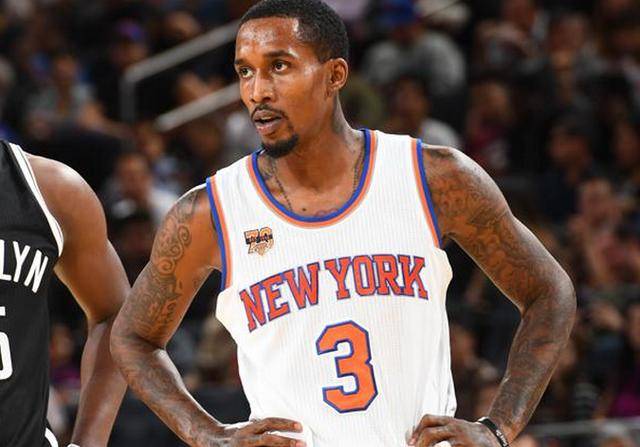 勇士官方：库里&霍福德缺席明日对阵鹈鹕，库明加出战成疑（勇士官宣：库里、霍福德缺席明日对鹈鹕之战，库明加出战成疑）