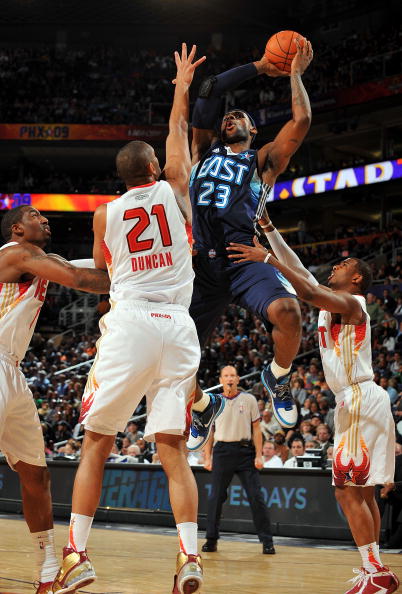 意足协主席：为世界杯附加赛推迟或暂停意甲并非可行选项（意大利足协主席：为世界杯附加赛推迟或中止意甲不现实）