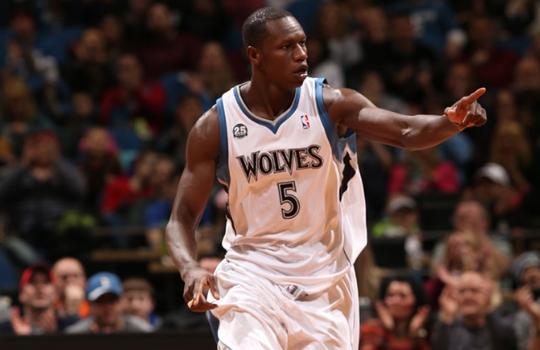 意甲：尤文2-1小胜佛罗伦萨（意甲：尤文2-1险胜佛罗伦萨）