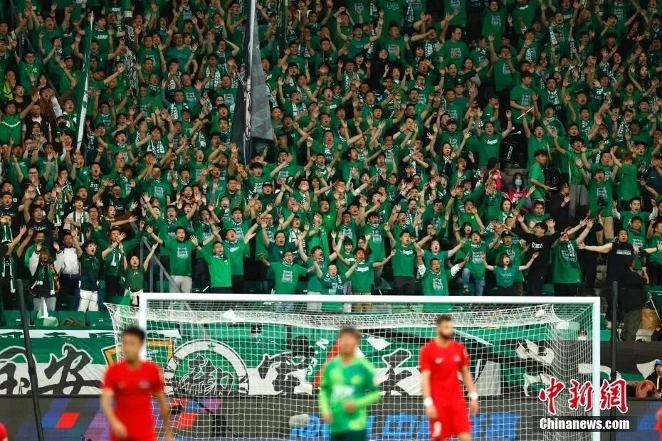 前球探抨击托特纳姆热刺缺乏忠诚度，称他们签下拉什福德纯属“四处奔波”。（前球探炮轰热刺缺乏忠诚：签下拉什福德不过是“乱枪打鸟”）